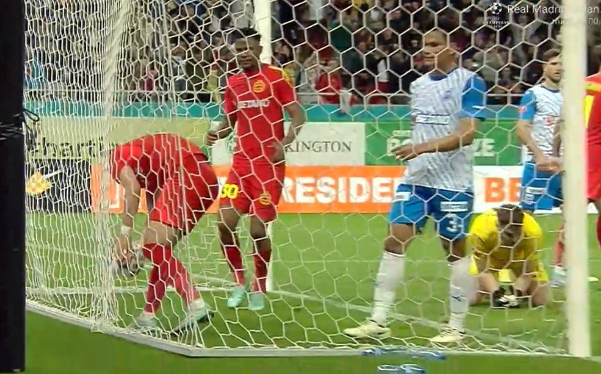 Primele două goluri din FCSB - Universitatea Craiova