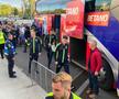 FCSB - Universitatea Craiova: echipele au ajuns la stadion