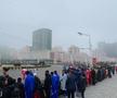 Un român din Brașov a participat la maratonul din Coreea de Nord » Peste 50.000 de oameni l-au așteptat disciplinați pe stadionul din Phenian
