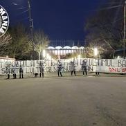 Mesajul interzis în stadion al galeriei lui Dinamo/ foto: Facebook@ Casual Romania