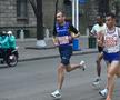 Un român din Brașov a participat la maratonul din Coreea de Nord » Peste 50.000 de oameni l-au așteptat disciplinați pe stadionul din Phenian