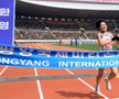 Un român din Brașov a participat la maratonul din Coreea de Nord » Peste 50.000 de oameni l-au așteptat disciplinați pe stadionul din Phenian