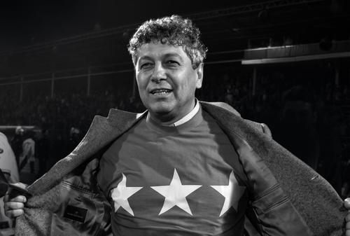 Mircea Lucescu, cel mai titrat nume din istoria fotbalului românesc, a încetat din viață la vârsta de 80 de ani.