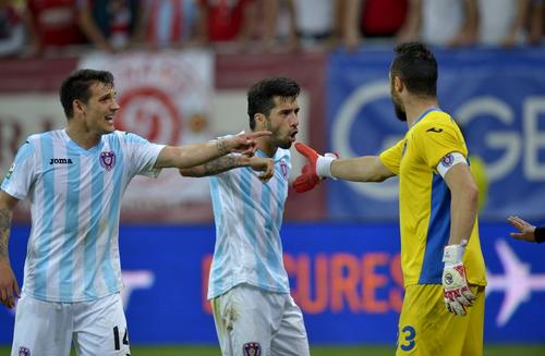 Fostul fundaș de la FCSB, Paul Pîrvulescu, a recunoscut la GSP Live că a primit intenționat cu un cartonaș galben pentru a sta în meciul cu Viitorul - ASA 6-1, considerat suspect de mai multe organisme internaționale.