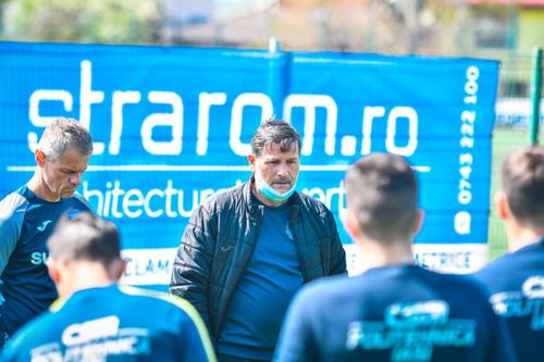Nicolo Napoli, la antrenamentul celor de la Poli Iași // foto: Facebook