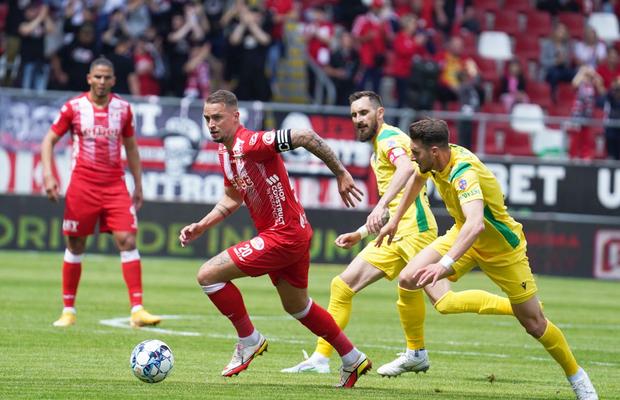 UTA - CS Mioveni 1-0 » Arădenii câștigă ultimul meci „acasă” din acest sezon