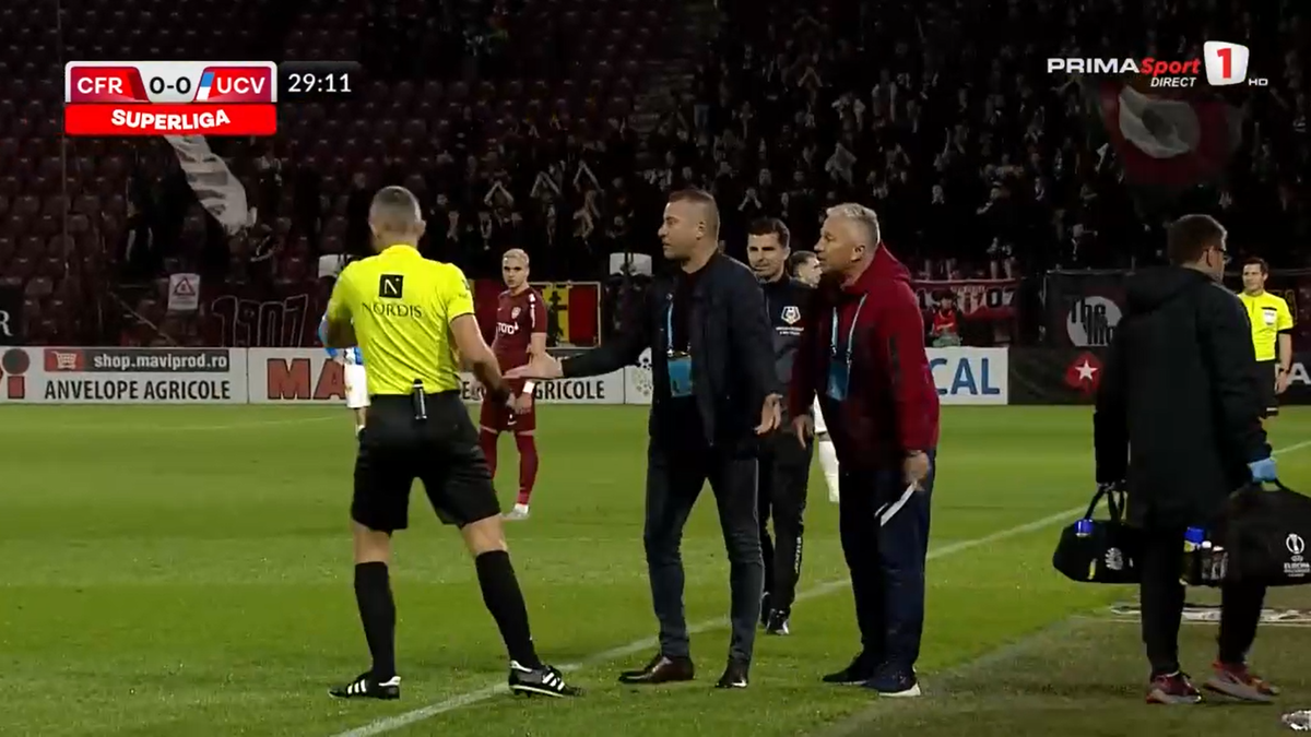 VAR a anulat un ROȘU pentru Ivan » Petrescu a izbucnit: nervi și înjurături în toate direcțiile! Nu va sta pe bancă cu FCSB