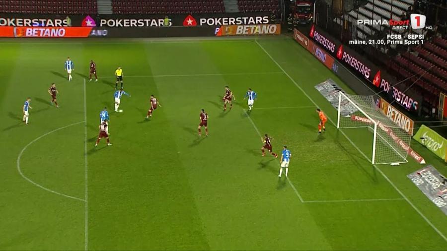 VAR a anulat un ROȘU pentru Ivan » Petrescu a izbucnit: nervi și înjurături în toate direcțiile! Nu va sta pe bancă cu FCSB