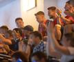 Fotbaliștii de la FCSB au făcut spectacol în Sala Polivalentă, la returul CSM București - Esbjerg / foto: Raed Krishan