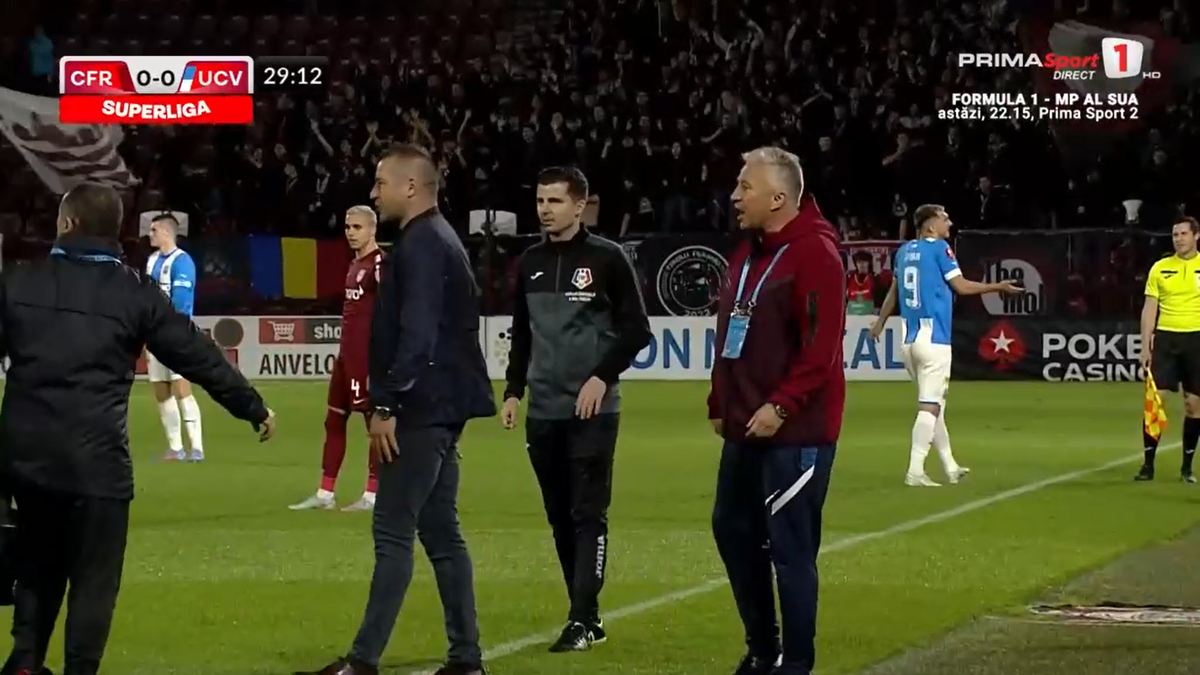 VAR a anulat un ROȘU pentru Ivan » Petrescu a izbucnit: nervi și înjurături în toate direcțiile! Nu va sta pe bancă cu FCSB
