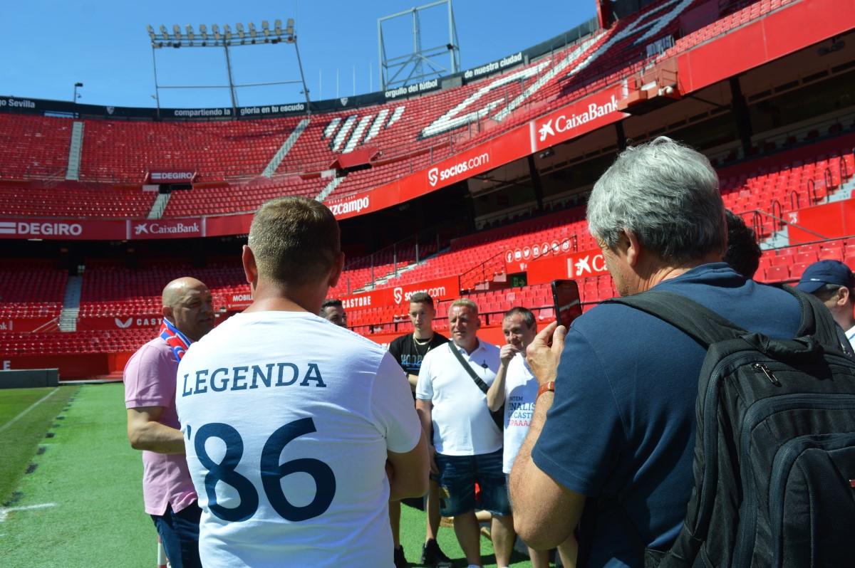Întoarcerea unui erou » Gabi Balint a revenit după 37 de ani la Sevilla: 6 momente retrăite de la finala cu Barcelona alături de 20 de suporteri