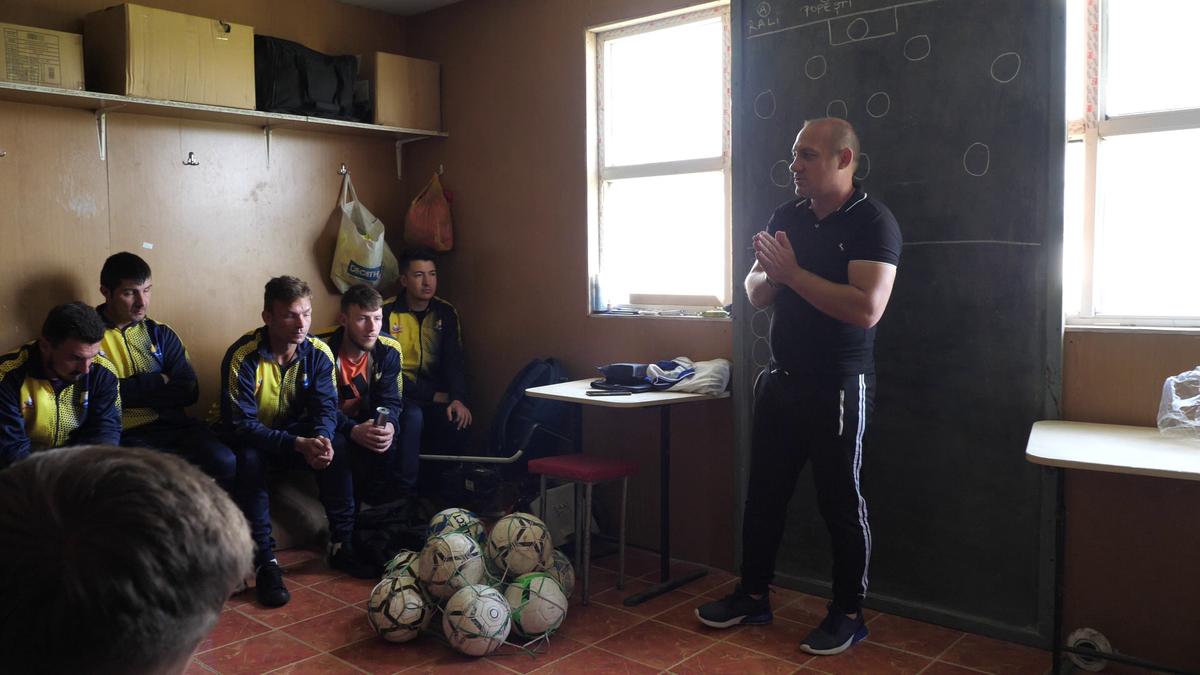Scandal monstruos, semne obscene și bătaie ca în filmele western! A fost HAOS la Șirna Varnița-Gorgota » Observatorul meciului: „Am luat trei pumni! Nici nu știu de unde au venit”