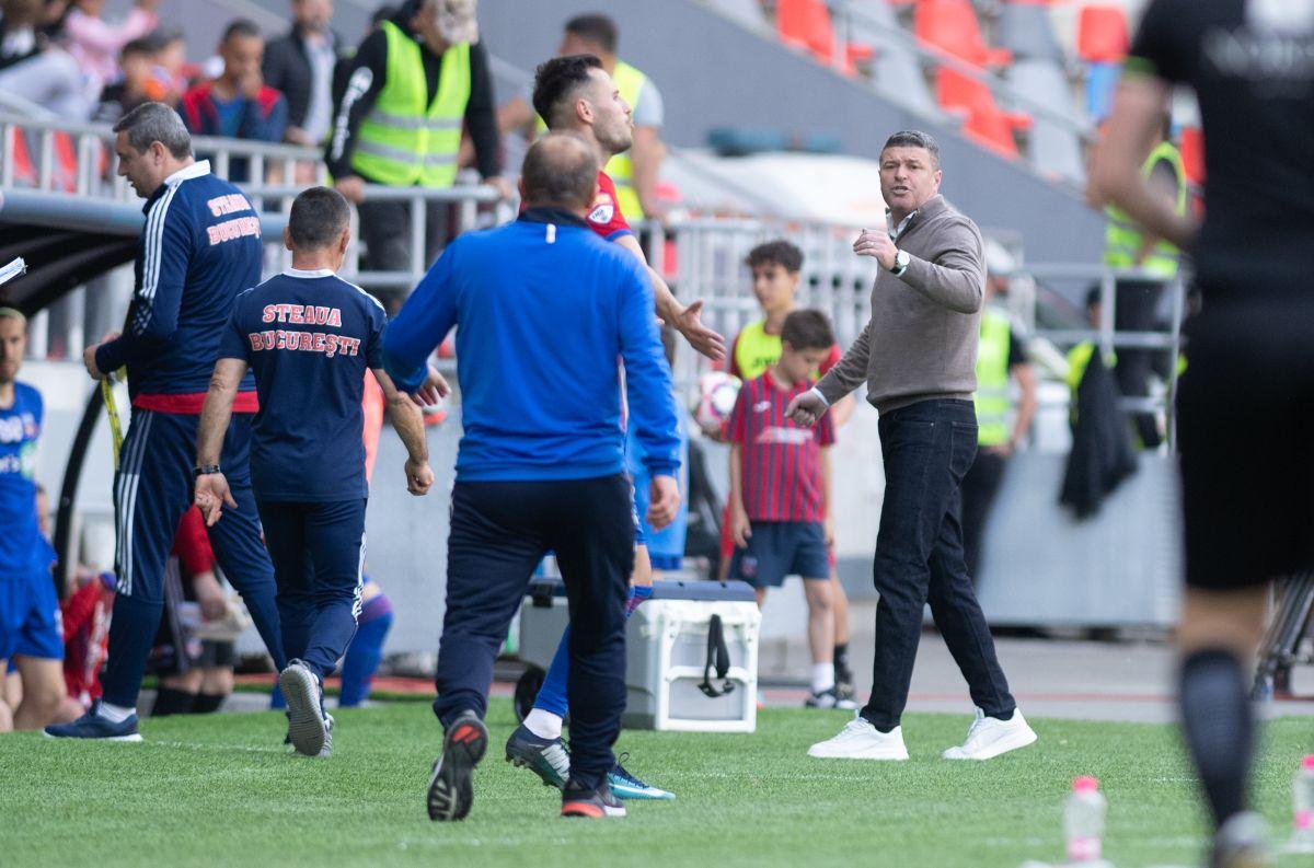 Dorinel Munteanu vs. Daniel Oprița în CSA Steaua - Oțelul