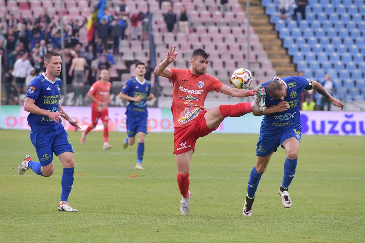 Gloria Buzău - Unirea Slobozia, gazdele obțin promovarea