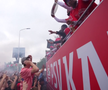 I-au plimbat cu TIR-ul! A fost frenezie în Eindhoven, după ce PSV a cucerit titlul
