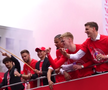 I-au plimbat cu TIR-ul! A fost frenezie în Eindhoven, după ce PSV a cucerit titlul