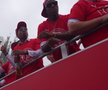 I-au plimbat cu TIR-ul! A fost frenezie în Eindhoven, după ce PSV a cucerit titlul