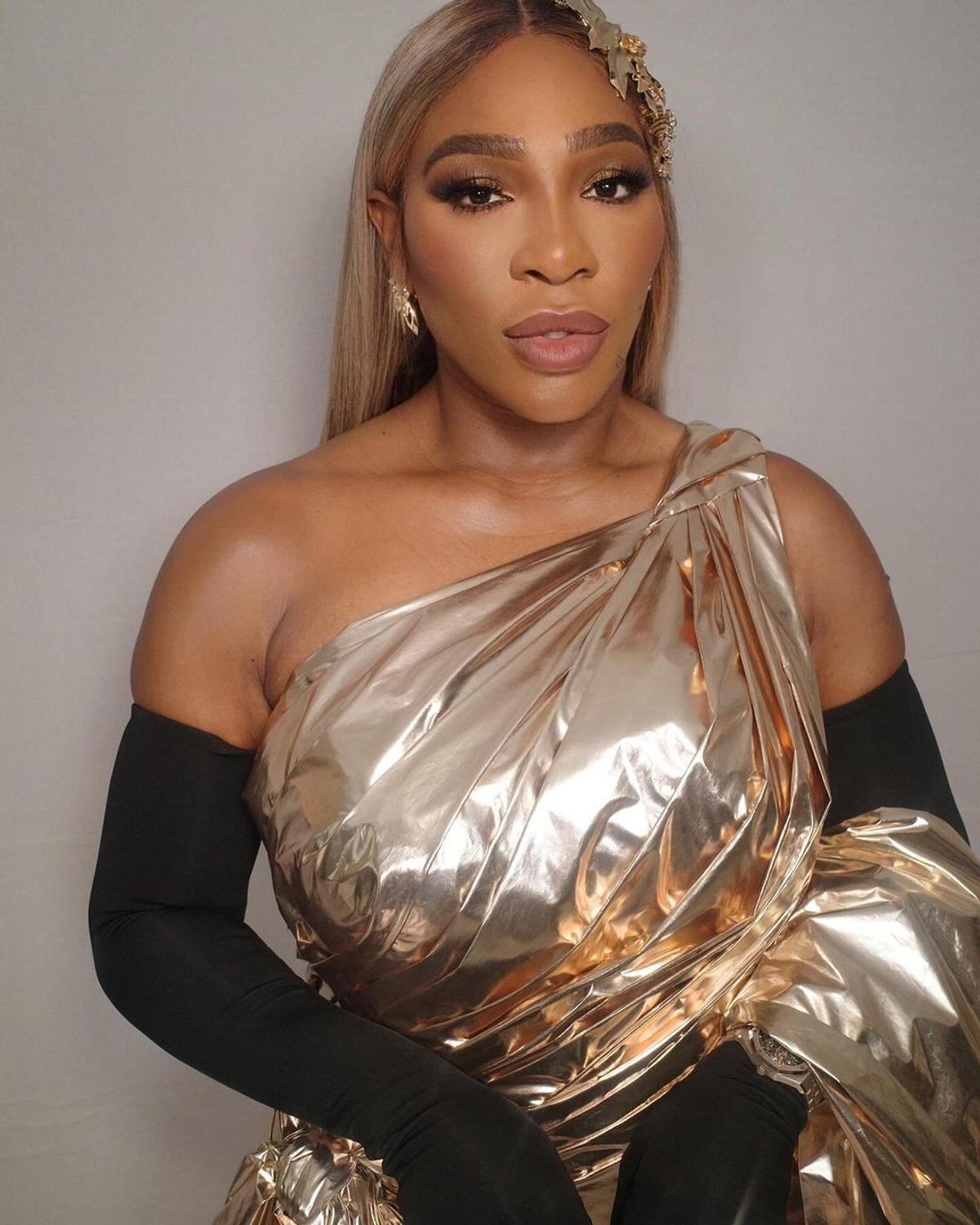 Rochia Serenei Williams a aruncat în aer Met Gala! Sharapova a scos telefonul: „Unde e?”