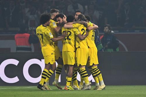Bucurie în galben și negru la golul lui Hummels / Foto: Imago