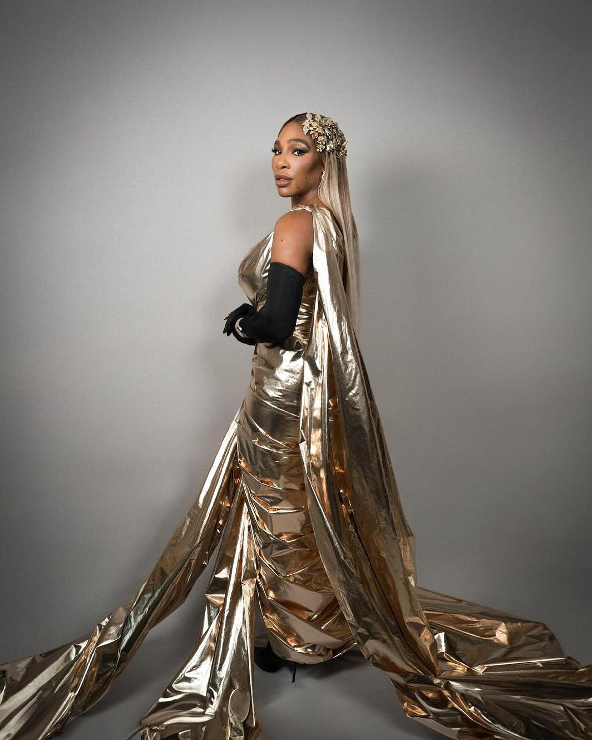 Rochia Serenei Williams a aruncat în aer Met Gala! Sharapova a scos telefonul: „Unde e?”