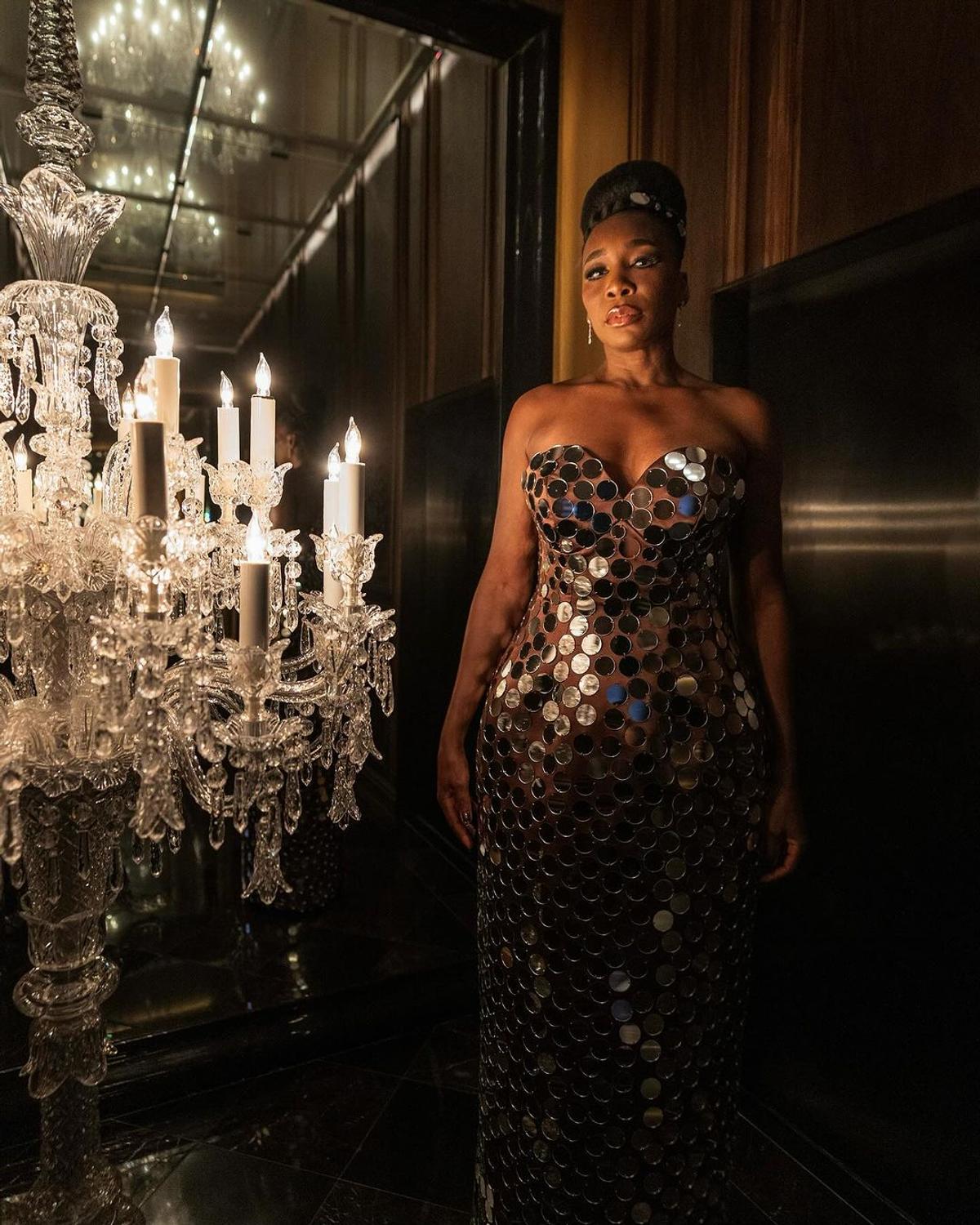 Rochia Serenei Williams a aruncat în aer Met Gala! Sharapova a scos telefonul: „Unde e?”