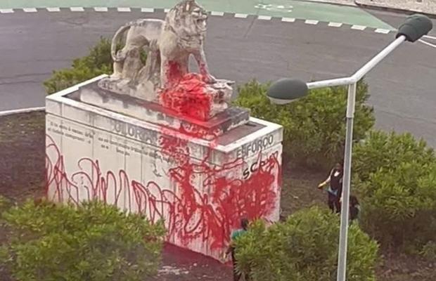 Ultrașii au vandalizat statuia rivalei chiar înainte de derby-ul care va decide titlul