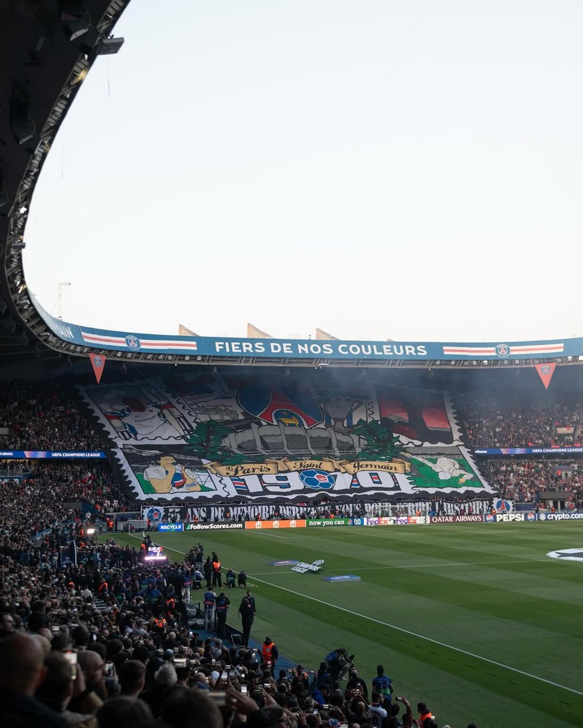 Scenografie spectaculoasă la PSG - Arsenal, pe 3 sferturi de stadion