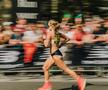 Atleta le răspunde celor care au hărțuit-o că a alergat în „bikini” la Maratonul Londrei: „Trebuia să port trening?”