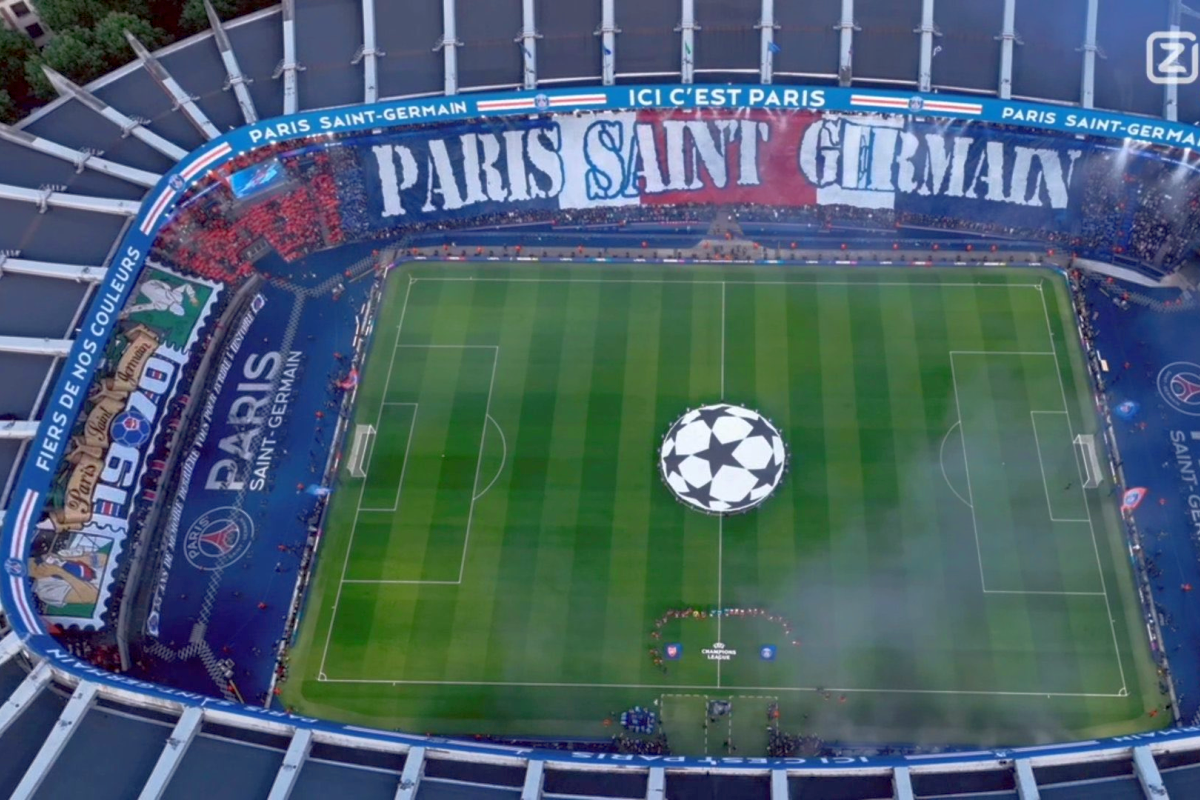 Scenografie spectaculoasă la PSG - Arsenal, pe 3 sferturi de stadion