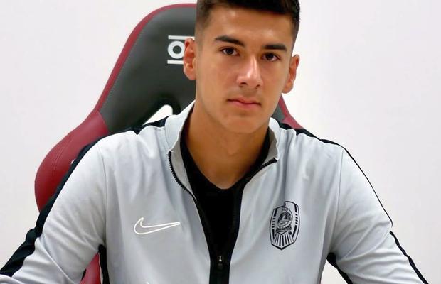 A semnat contractul cu CFR Cluj » Anunțul oficial al clubului