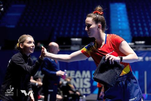 Andreea Dragoman și Bernadette Szocs la CM Foto: ITTU