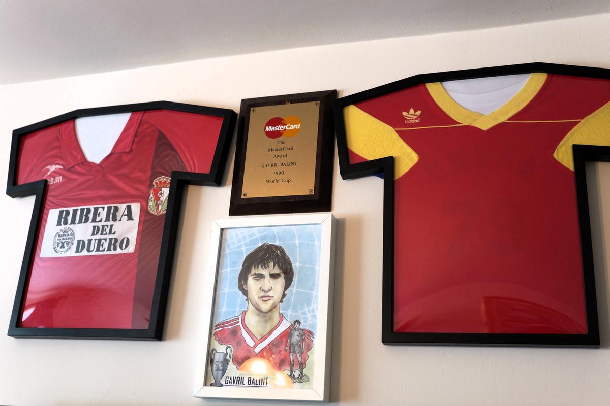 „Bucătarul a început să plângă” » Gestul Barcelonei care l-a înfuriat pe Balint: „Belo, închide ăla! Ce, noi suntem fraieri să-i distrăm?”