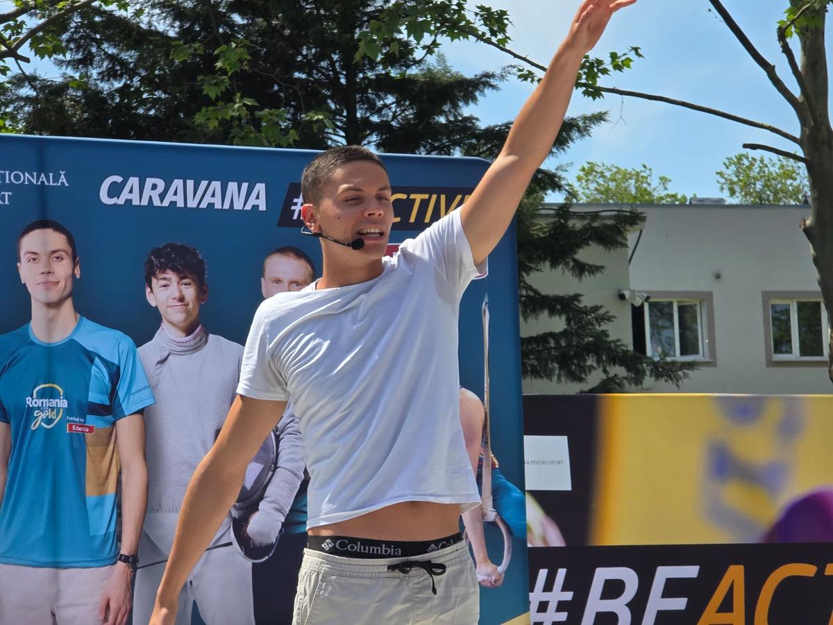 David Popovici a fost prezent la un eveniment de promovare a mișcării și sportului, iar 400 de copii i-au fost alături: „Îmi amintesc de mine la vârsta lor”