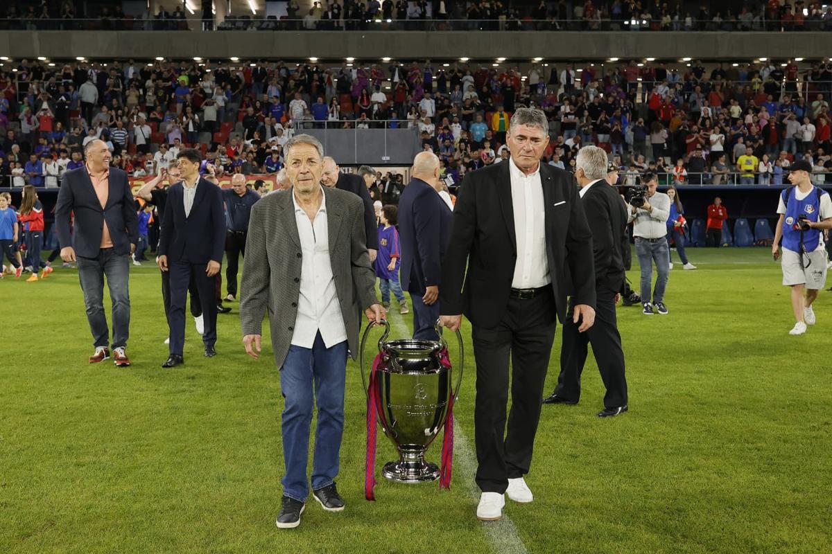 Victor Pițurcă, mesaje tari la sărbătoarea Stelei: „Chiar dacă ministrul nu va mai fi în funcție...” + „E o problemă că este Ianis Hagi la echipa națională”