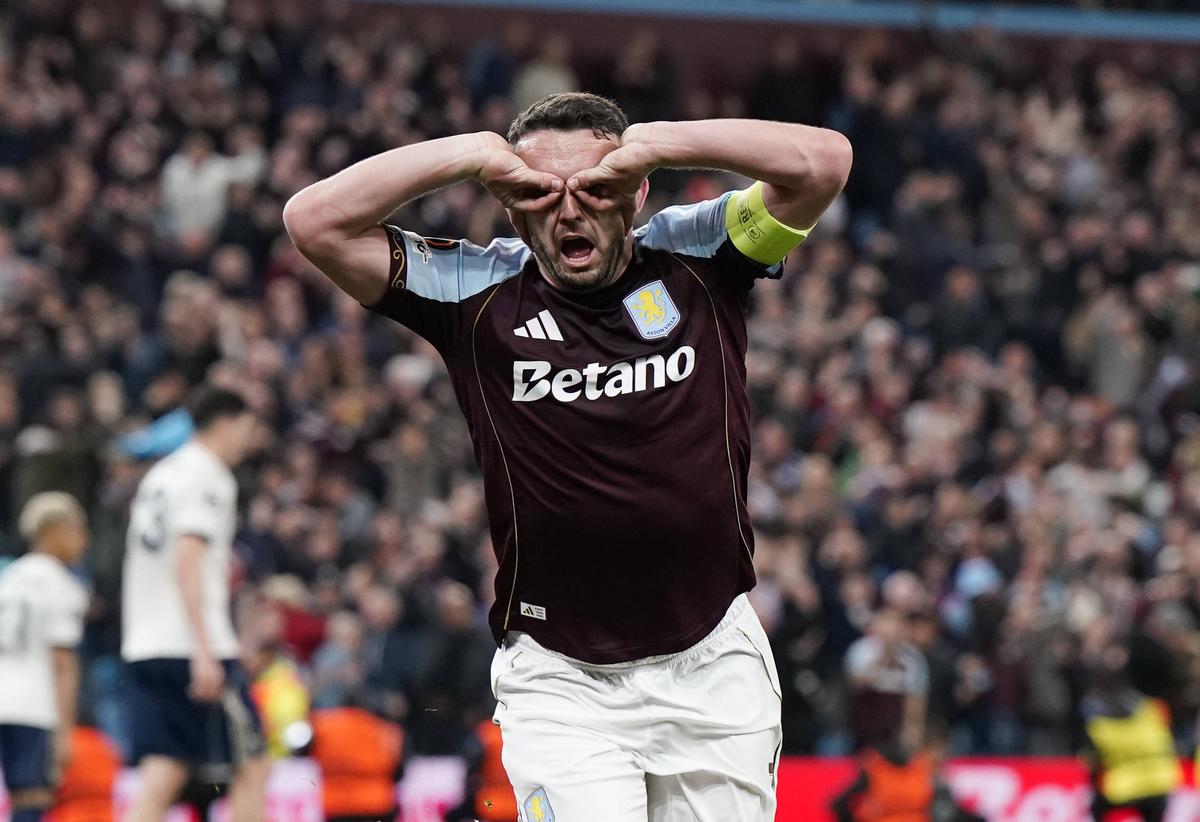 Freiburg - Aston Villa este finala Europa League » Ce UMILINȚĂ în duelul englez!