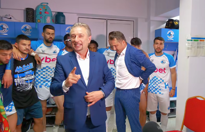 Dan Bobouțanu, primarul de la Hunedoara, după promovarea Corvinului în Superliga // foto: captură Facebook