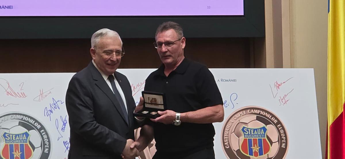 „«Steau» București, apoi Steaua «Budapest». După finală, întreaga lume a reținut numele campioanei” » Eroilor de la Sevilla le-au fost înmânate monede aniversare