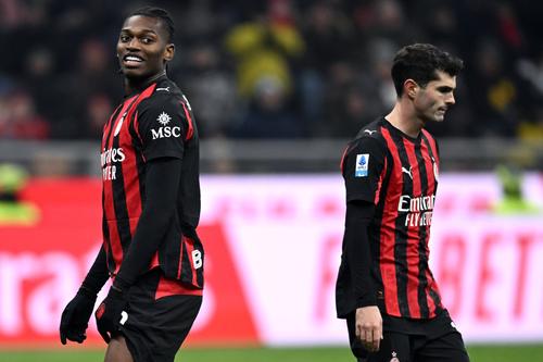 AC Milan vrea să îl vândă pe Rafael Leao // foto: Imago Images