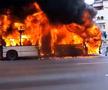VIDEO + FOTO Momente de panică în București! Un troleibuz a luat foc în centrul orașului