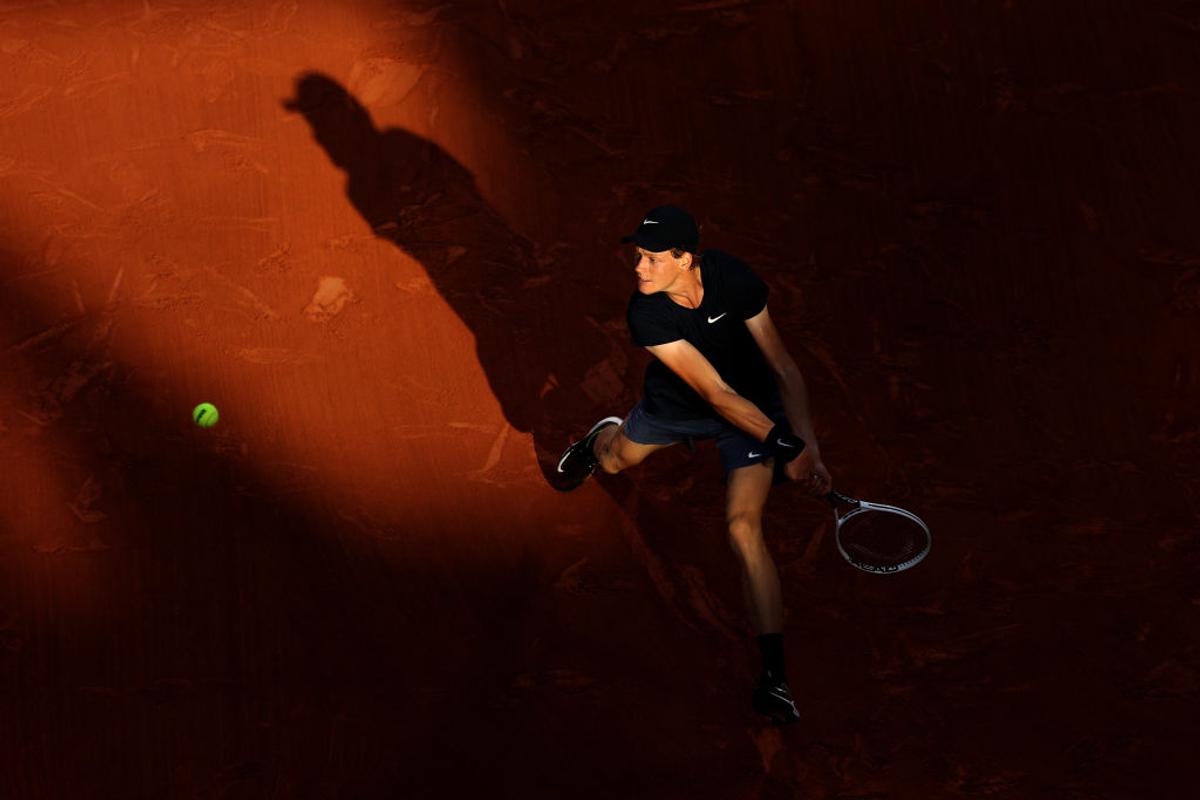Tinerii mai stau o tură » Rafael Nadal e în „sferturi” la Roland Garros 2021, după o prestație dominantă în fața lui Sinner
