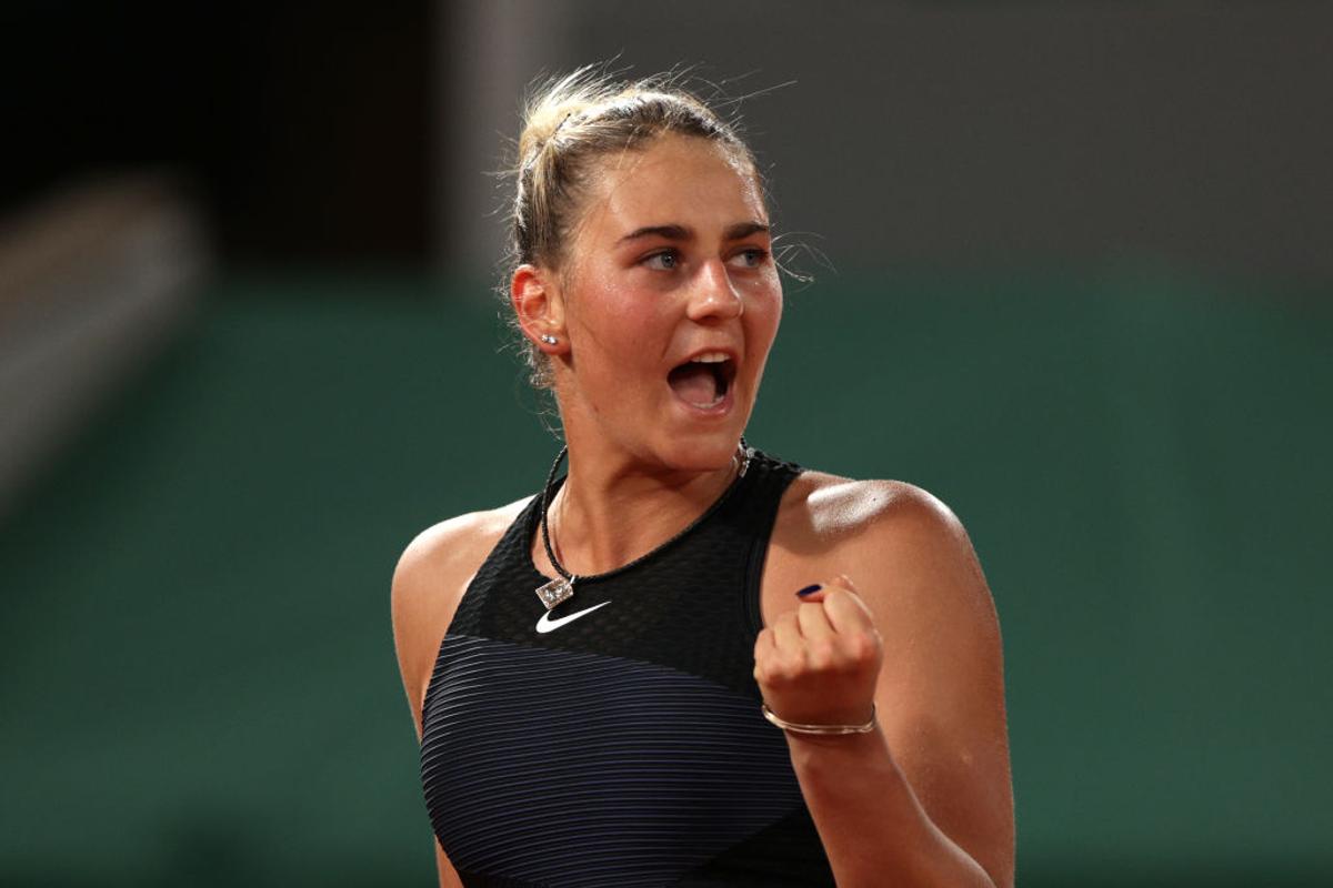 Iga Swiatek defilează spre al doilea titlu la Roland Garros » Modul magistral în care a închis disputa cu Marta Kostyuk