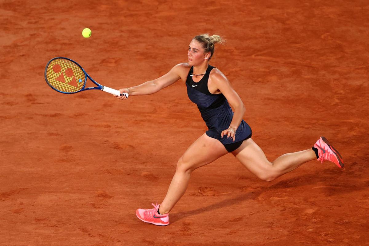 Iga Swiatek - Marta Kostyuk, Roland Garros 2021 / FOTO: GettyImages