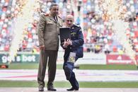 Florin Talpan, moment penibil la aniversarea Stelei! S-a speriat și a făcut praf premiul primit de la CSA