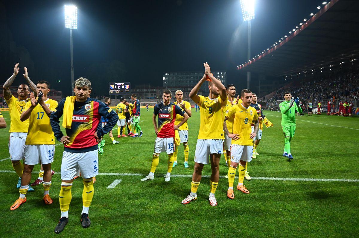 Ei le-au cerut socoteală „tricolorilor” după meci  » Cine sunt ultrașii români care au făcut scandal în Bosnia