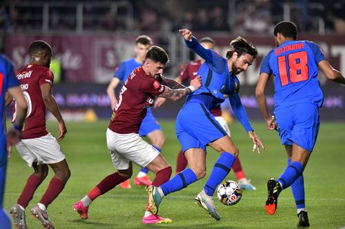 Andrea Compagno și Malcom Edjouma, în Rapid - FCSB