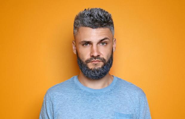 Cum poți să îți vopsești barba acasă simplu și rapid