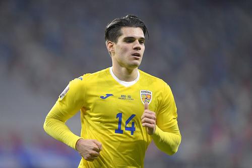 Revenit la națională după mai bine de un an de la operația sufertită la genunchi, Ianis Hagi (24 de ani), mijlocașul ofensiv al lui Rangers, nu va fi forțat de selecționerul Edi Iordănescu în meciul de luptă de la Priștina, cu Kosovo
