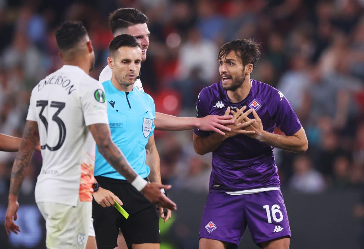 Direct în istorie » Primul fotbalist care cucerește Liga Campionilor, Europa League și Conference League