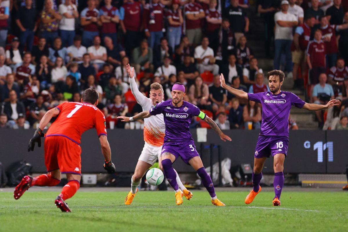 Direct în istorie » Primul fotbalist care cucerește Liga Campionilor, Europa League și Conference League