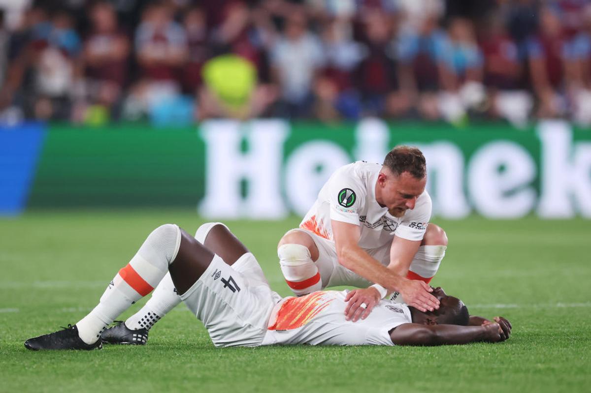 Direct în istorie » Primul fotbalist care cucerește Liga Campionilor, Europa League și Conference League